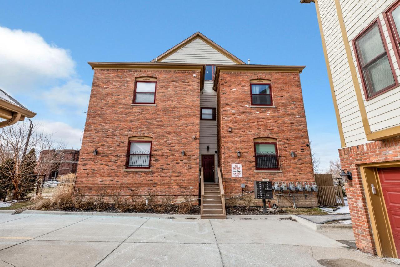 Apartment The Lumber Baron's Mansion: 2 King Suites, 2.5ba + Gym